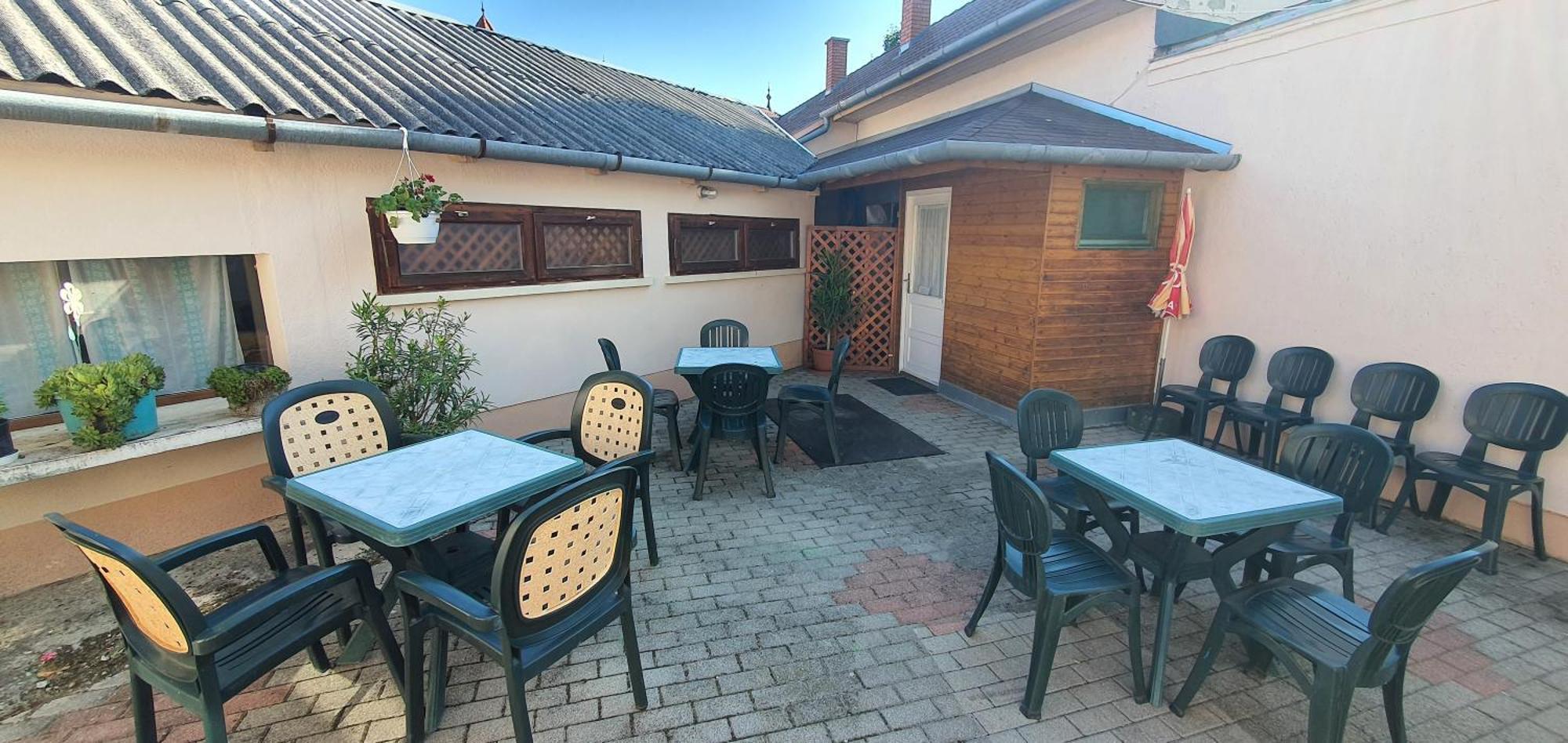 Hotel Koelcsey 21 Vendeghaz Hajdúszoboszló Esterno foto