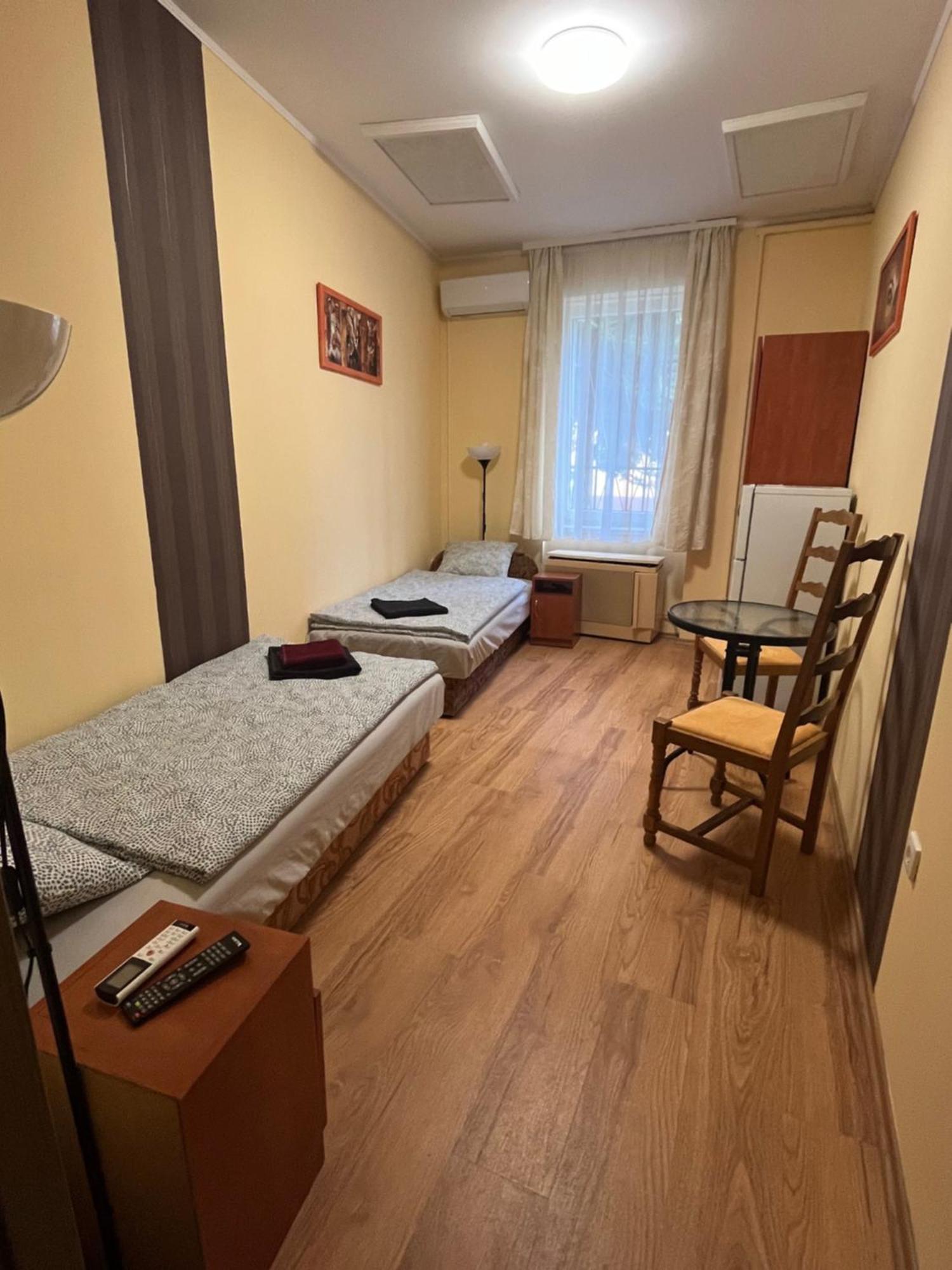 Hotel Koelcsey 21 Vendeghaz Hajdúszoboszló Esterno foto