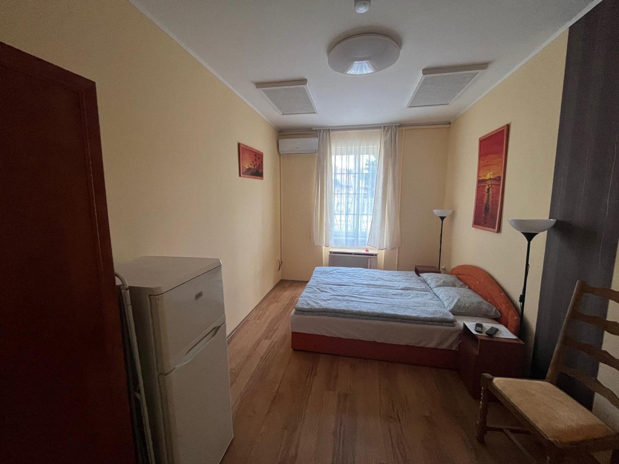 Hotel Koelcsey 21 Vendeghaz Hajdúszoboszló Esterno foto