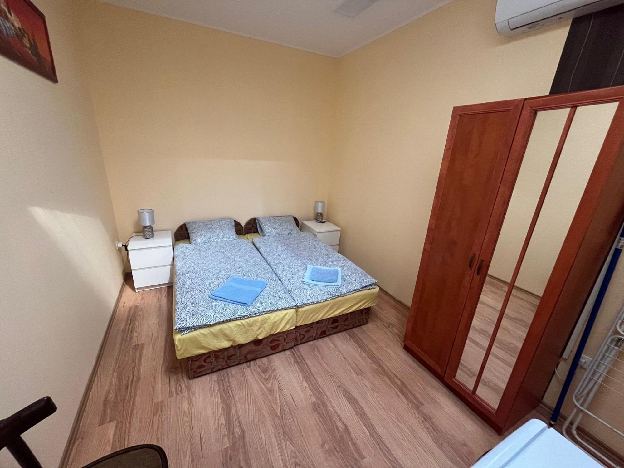 Hotel Koelcsey 21 Vendeghaz Hajdúszoboszló Esterno foto