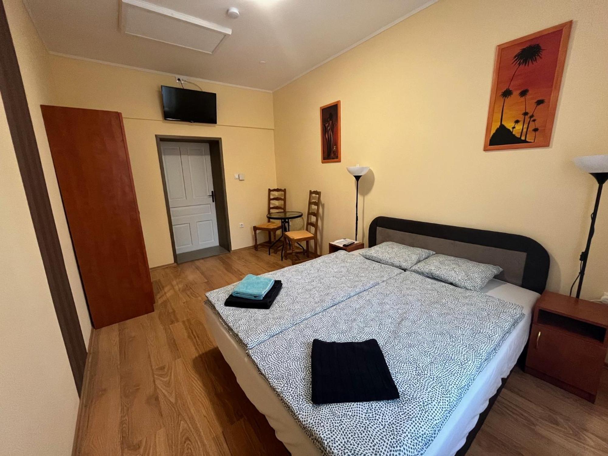 Hotel Koelcsey 21 Vendeghaz Hajdúszoboszló Esterno foto